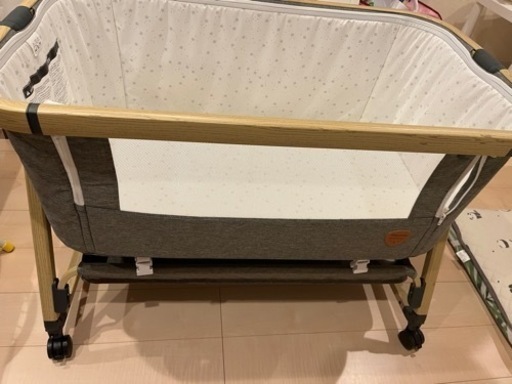 ベビーベッド美品！ゆりかごにもなります！