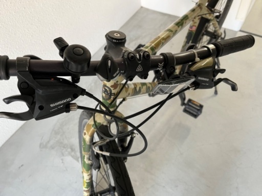 クロスバイク自転車 marin 26インチカモフラ柄 (ぷー) 十三の