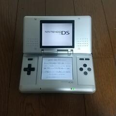 初代NintendoDS 本体の画像