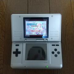 初代NintendoDS 本体の画像