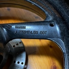 値下げしました！✨tzr250 3xv 純正リアホイール の画像