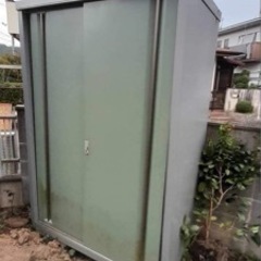 イナバ物置　2コ