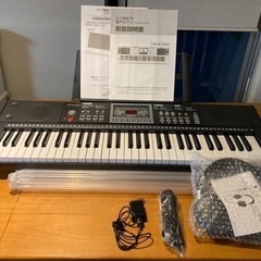 新品　電子ピアノ　色んな音色が楽しい　子どもからお年寄りまで