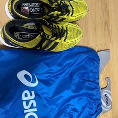 ★値下げadidas、新品asicsランニング3点セット、シューズ、スニーカーの画像