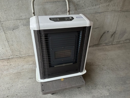 【美品】FF式石油ストーブ SUNPOT サンポット FFR-G5640SX A1 ゼータスイング Gモデル 2022年製 リニアロータリーバーナー 【札TB01】