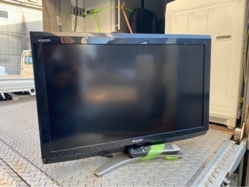 配送可能　保証付き　シャープ 32V型 液晶 テレビ AQUOS LC-32E8-B ハイビジョン