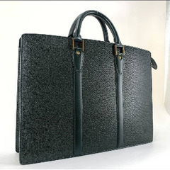 【超極美品】ルイヴィトン LOUIS VUITTON タイガ ポルトドキュマン ロザン レディース メンズ ビジネス バッグ 希少 超人気モデル 高級　ショルダー可能の画像