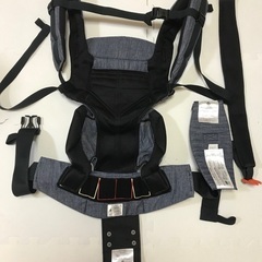 【数回使用】【最終お値下げ中】エルゴベビーOMNI360 COOL AIRの画像