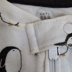 値下げしました！ベビーGAPのロンパース２枚組の画像