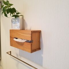 飾り棚になるティッシュケースの画像