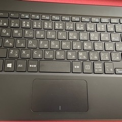 富士通 FUJITSU arrows Tab FARQ30WRJ W レッドの画像