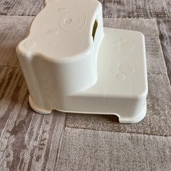 ハローキティ　ソフト便座＋ステップの画像