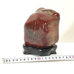 赤玉石/新潟佐渡/2.9kg/朱色/磨き/パワ―ストーン/原石/台座付きの画像