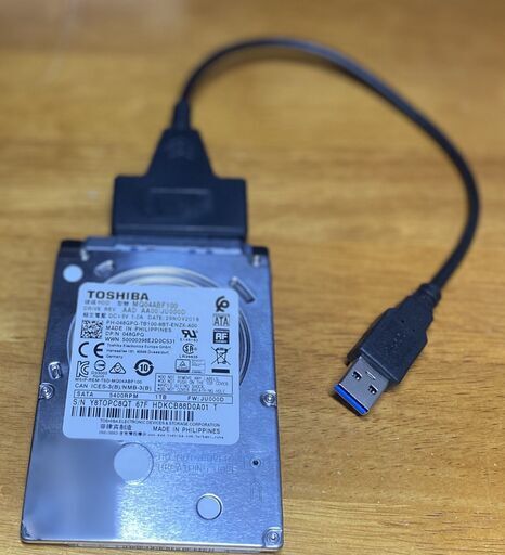 中古 TOSHIBA １TBのハードディスク(2.5インチ/シリアルATA)+SATA-USB 3.0 変換ケーブル