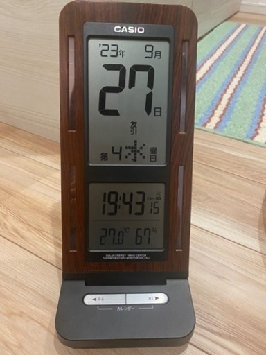 置き時計　カシオ　電波時計　　中古品
