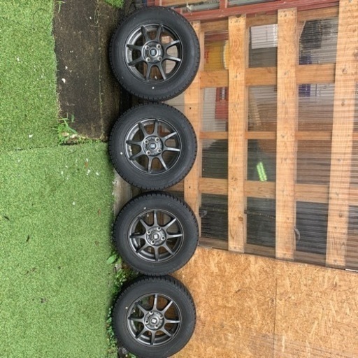 アルミホイールスタッドレス