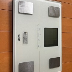 タニタ　体重計　2020年製