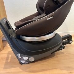 combi エッグショッククルムーヴ360° ブラウンの画像