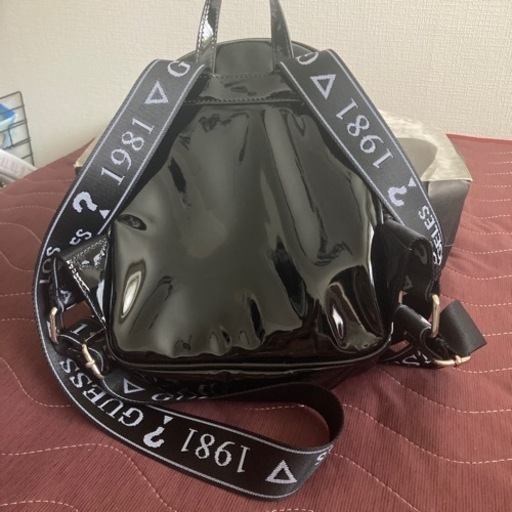 GUESS  リュック