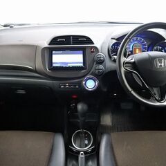 【燃費が良く荷物を多く載せられる車！！】　小回りも効くので運転もしやすいです。の画像