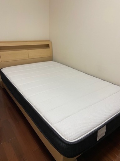 セミダブル　ベット　ベッドフレーム