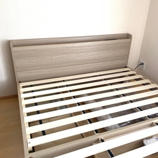 【美品】ダブルベッド ベッドフレーム 収納引き出し・コンセント付き タンスのゲン