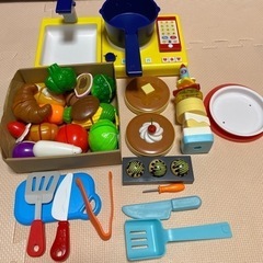 【momo natural 】おままごとキッチン&しまじろうリトミックおままごとセットの画像