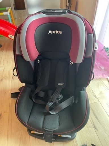 美品　アップリカ(Aprica) ISOFIXジュニアシート フォームフィット