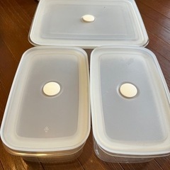 無印タッパ