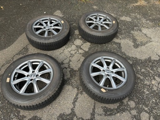 中古スタッドレス　タイヤホイールセット　美品　ライズ　ロッキー