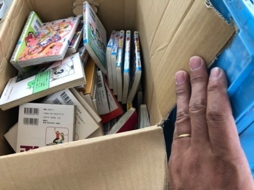 大量の漫画本を格安で譲ります！