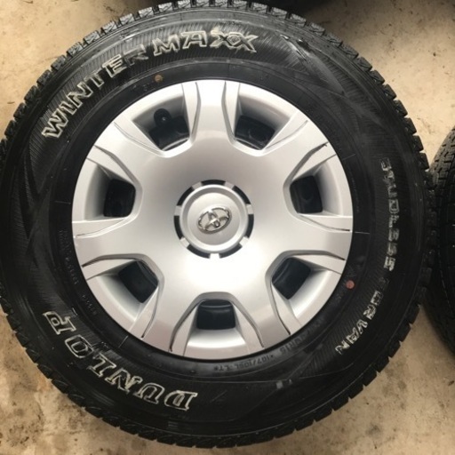 ハイエース　195/80R15 ダンロップウインターマックス