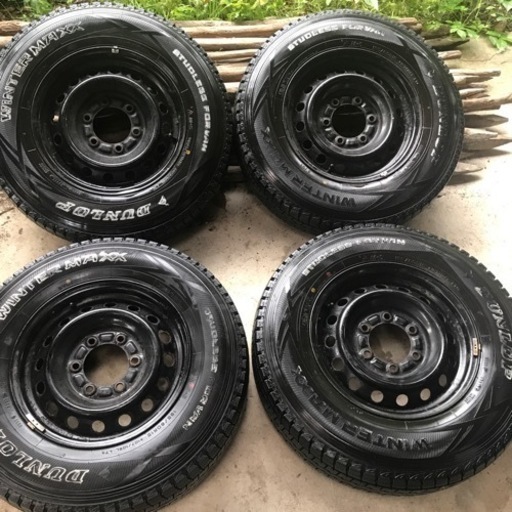 ハイエース　195/80R15 ダンロップウインターマックス