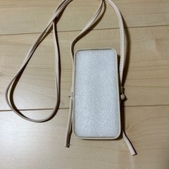 iPhone14用のスマホカバー/ ショルダー、カードスロット付きの画像