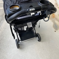 アメリカ製二人乗り用ベビーカーの画像