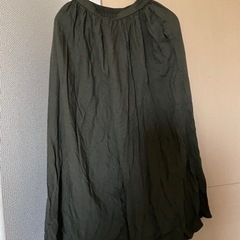 ユニクロ　ギャザースカートパンツ