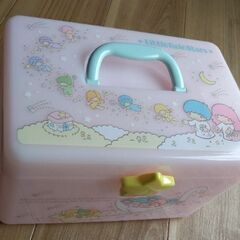 未使用　サンリオ　持ち手付きボックス