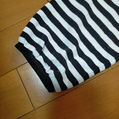 ハイネックカットソーの画像