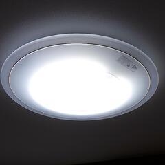 東芝蛍光灯器具　暖色（電球色）の色が雰囲気良い　状態はかなり良好です
