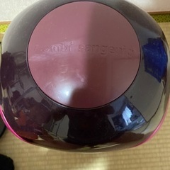 【美品・複数カートリッジ付き】コンビ　ポイテック　オムツ消臭ゴミ箱の画像