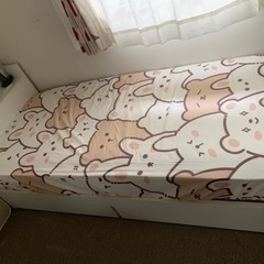 シングルベッド