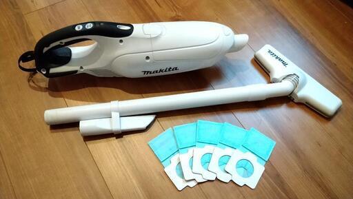 makita 充電式クリーナー　CL182FD　18V