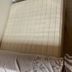 あまり使用してないベッドですがの画像