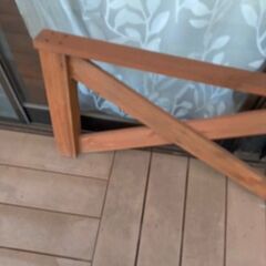 ウッドデッキの手摺り　木製　手摺りのみ　附属金具なし　１本のみです