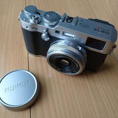 富士フイルム FUJIFILM X100F 本体のみ 傷や塗装剥がれあり ファインダーレンズ液晶は綺麗 動作確認済み