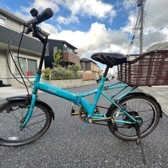 今月に手放ししたい折り畳み自転車です。