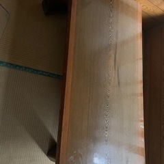 テーブル差し上げます。