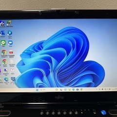 富士通 ノートPC! 新品SSD256GB メモリ4GB★FMV-BIBLO NF/G70 Core i5-430M Blu-ray Win11 Microsoft Office 2019 Home&Business★中古美品★の画像
