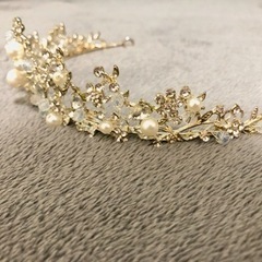 ティアラ　結婚式　ブライダル　ウェディング　ヘアアクセサリーの画像