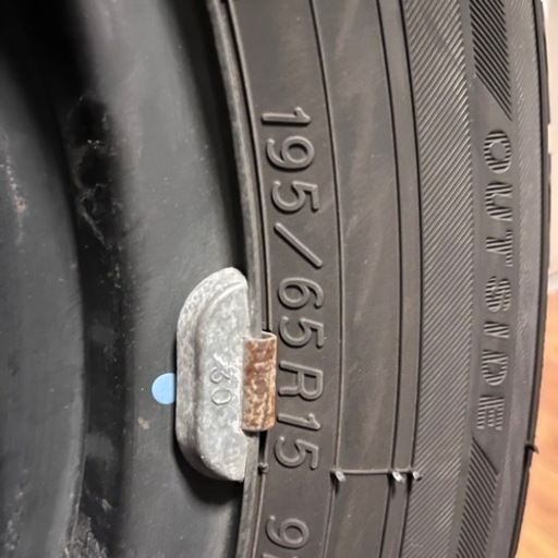 [決まりました]日産純正スチールホイールとYOKOHAMAタイヤ4本セット(スタッドレスタイヤ)